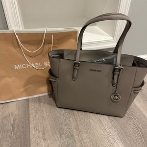 Brand New Michael Kors Gilly Tote!